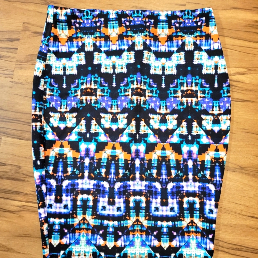 💚Forever 21+ Geo Skirt Size 1x